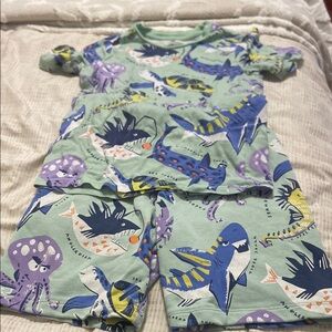 🟢10x$20 H&M Kids sea animals Print Pajama Set - Green and Blue